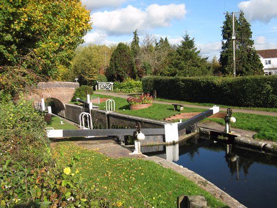 The Bridgwater & Taunton Canal